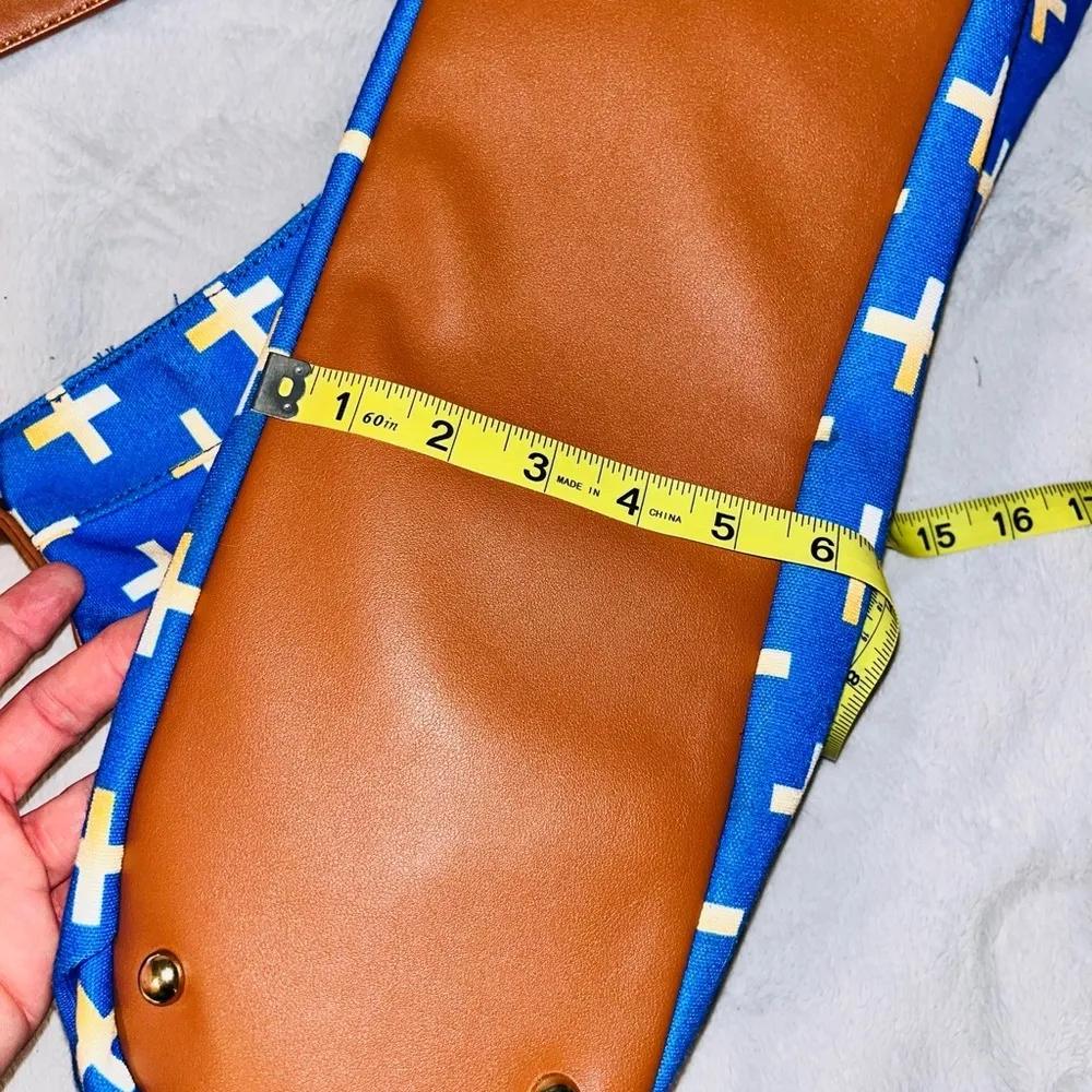 WHITE ELM Crossbody Tote Bag Blue - Image 12