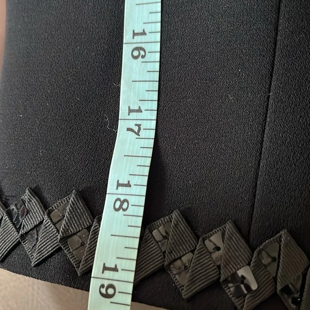 Tahari Women’s Black Blazer Shoulder Pads Embroidered Mock Collar Snap Closuredb - Image 12