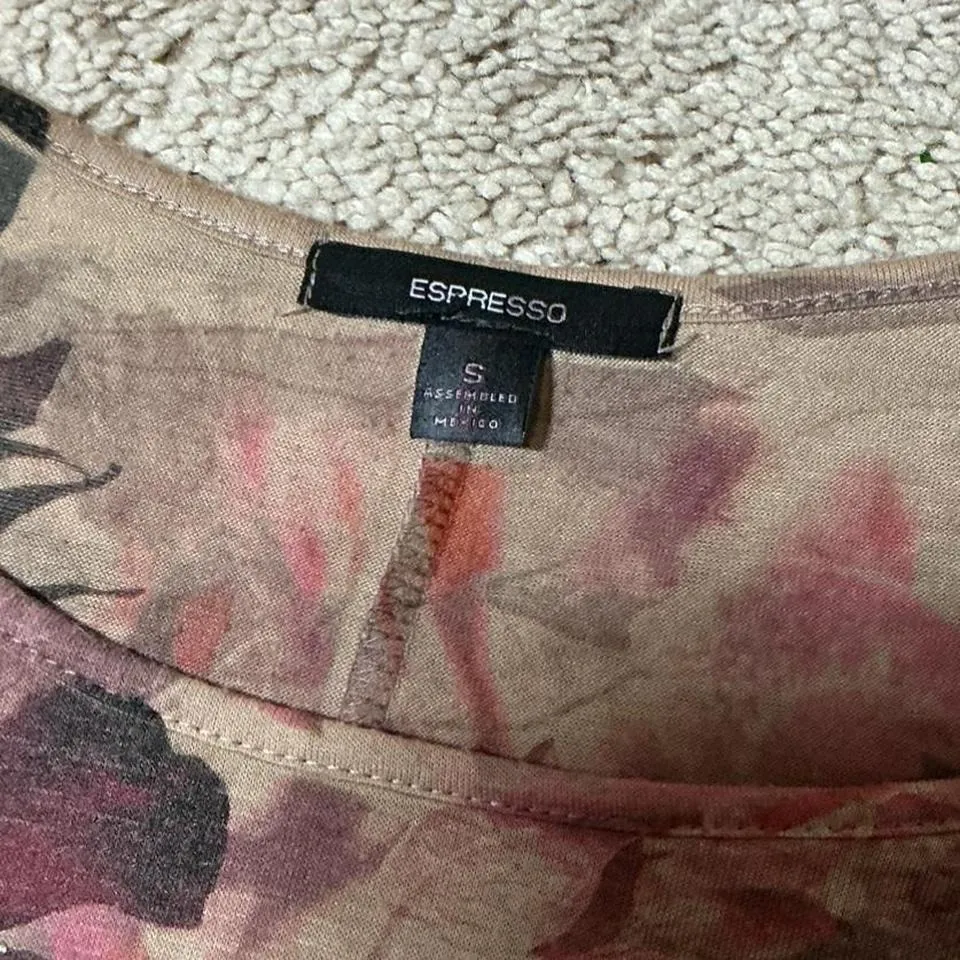 Y2K Espresso Women's Floral Print Gathered Side Short Sleeve Top Size S - Image 3