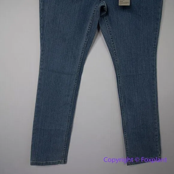 New! Harley Davidson Straight Leg Mid Rise light Blue Jeans Womens, size 32 - Image 5