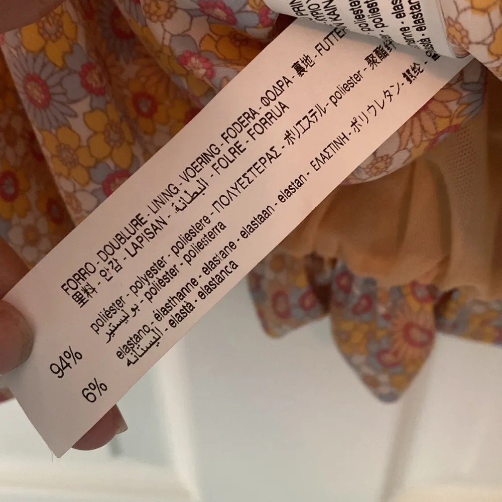 Zara Floral Crop Top Bubble Sleeves - Image 4