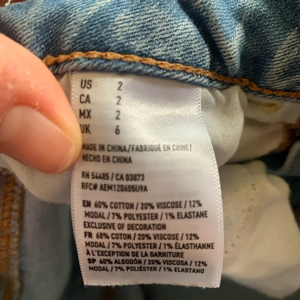 American Eagle Outfitters | Hi-Rise Shortie size 2 - Image 3