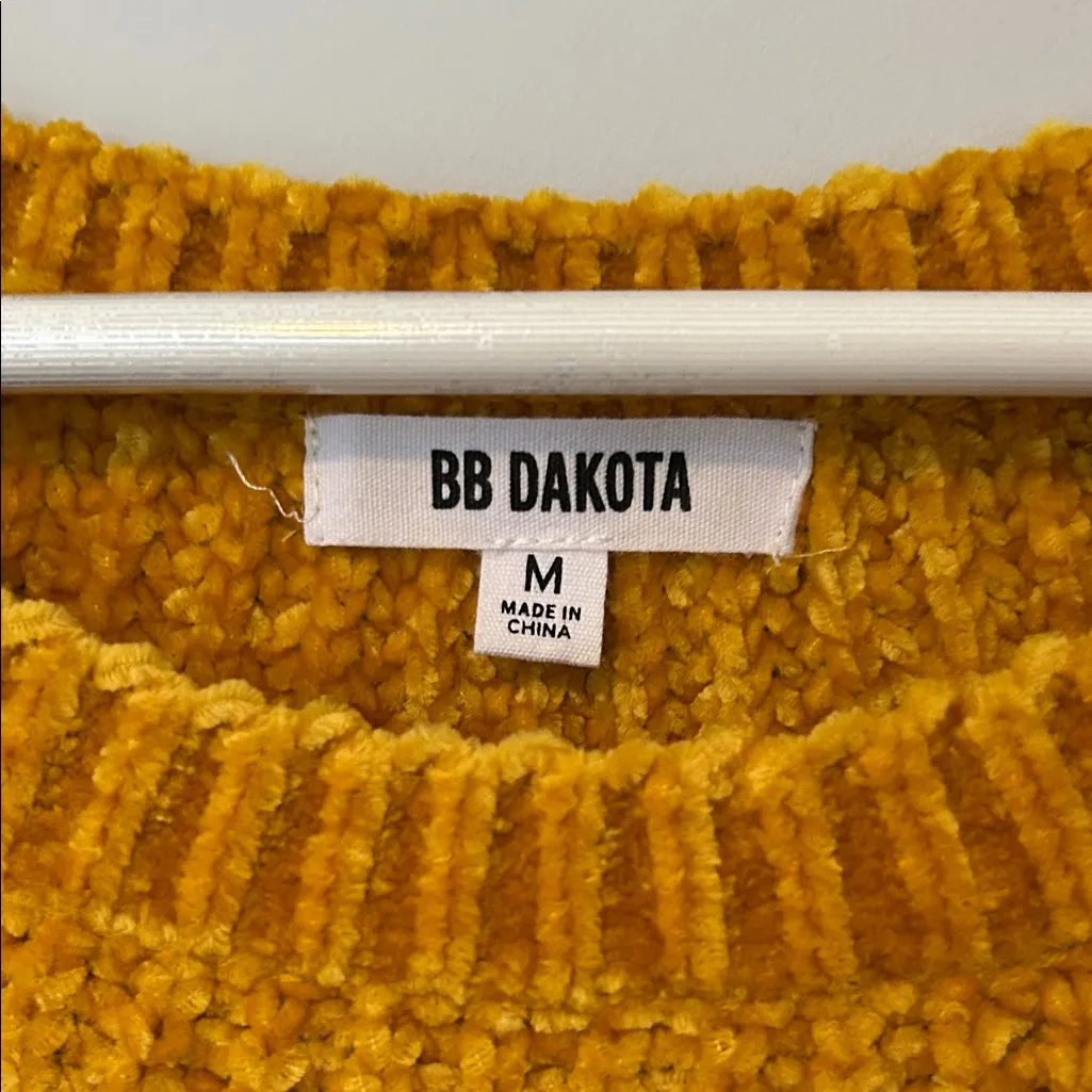 BB Dakota Mustard Yellow Sweater - Image 4