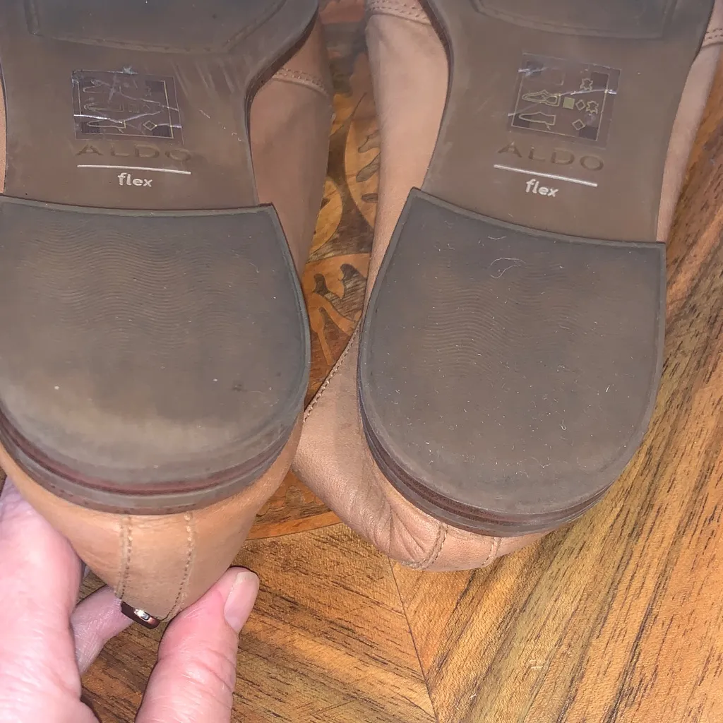 Aldo Women’s Size 9 Basic Tan Brown Leather Loafers Flats Shoes Square Toe - Image 8