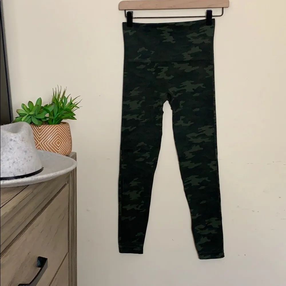 spanx • look at me now camo seamless leggings - Image 26