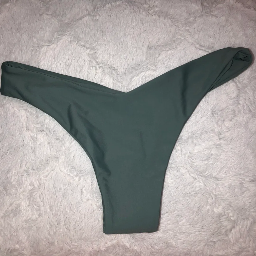 Zaful Olive Green Bikini Set - Image 2