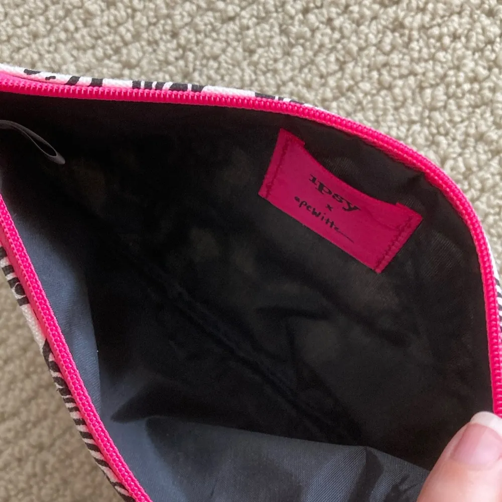 Ipsy x PeWitte Cosmetic Case Women’s Day Month Black White Bag 5.25” x 8.25” - Image 8