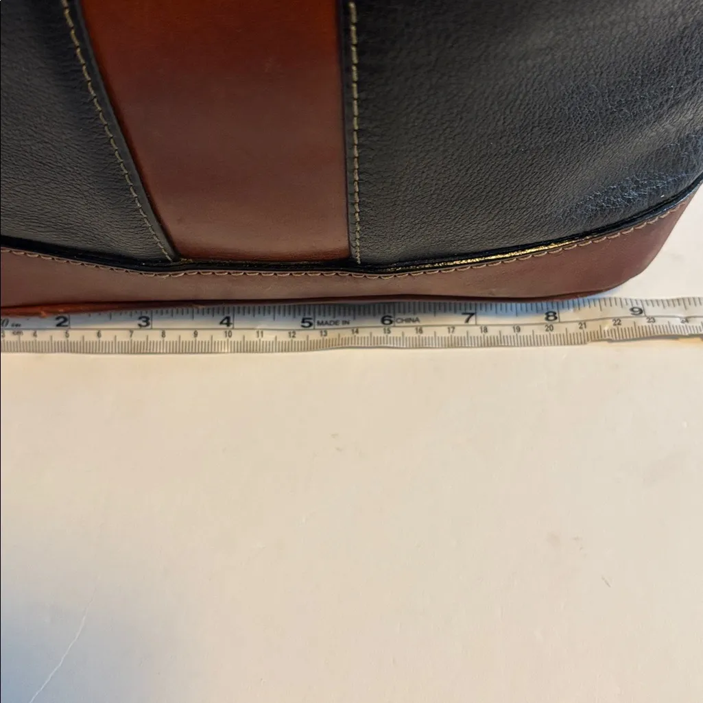 LUIGI BRAND ITALIAN VINTAGE TAN/BLACK PEBBLED LEATHER SHOULDER BAG SNAP CLOSURE Black - Image 14