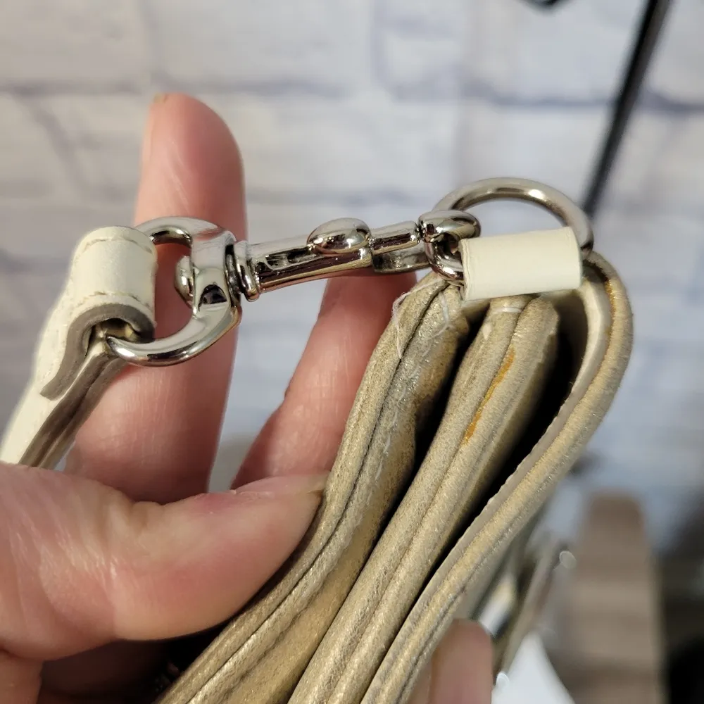 Coach  Gold Leather  Pouch - Image 15