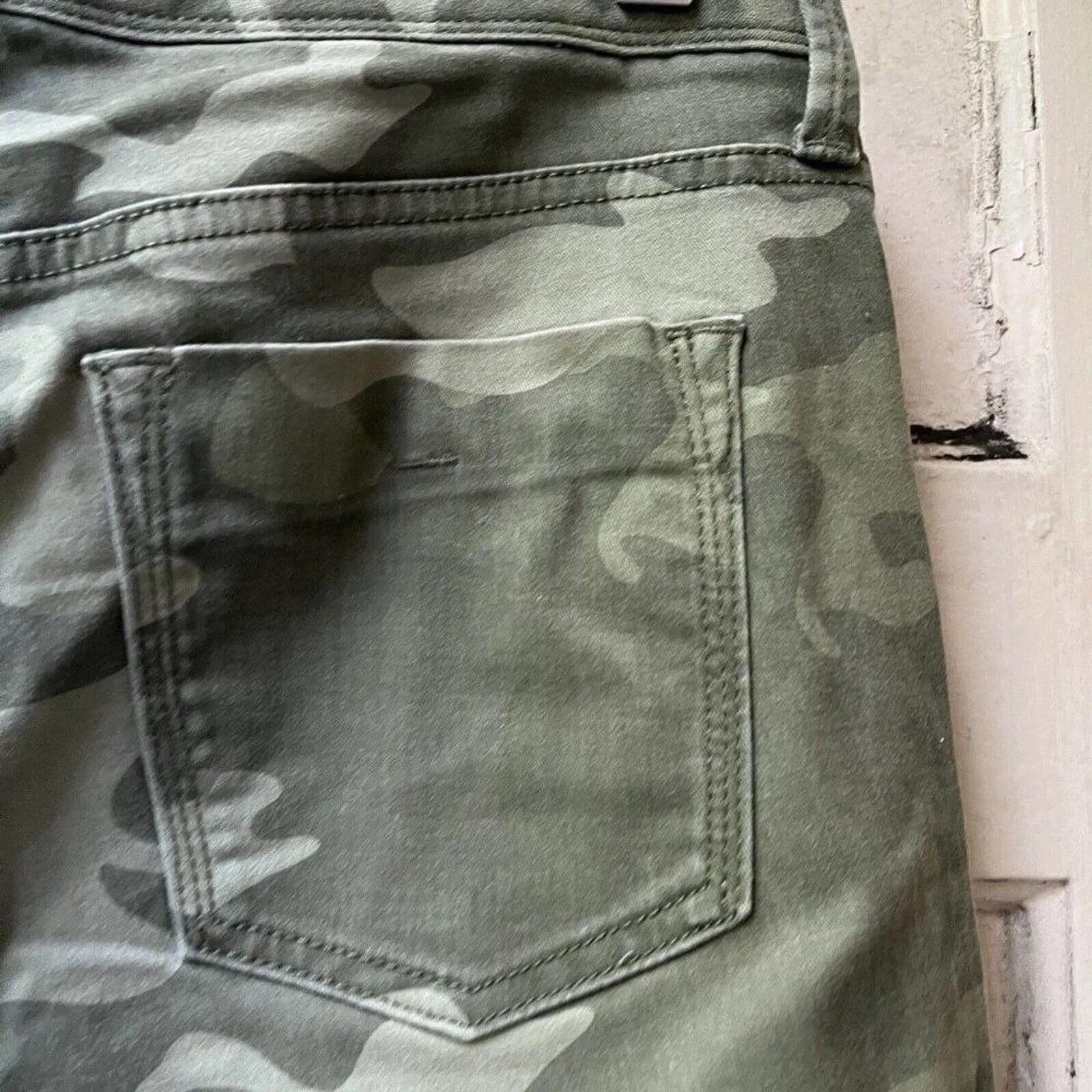 Banana Republic Heritage Skinny Jeans 25 Ankle Zip Stretch camo urban hiphop - Image 7