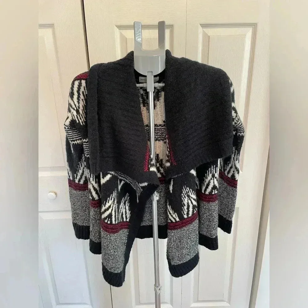 ABERCROMBIE‎ & FITCH PATTERNED BLACK WHITE BLANKET CARDIGAN SWEATER SIZE small - Image 3