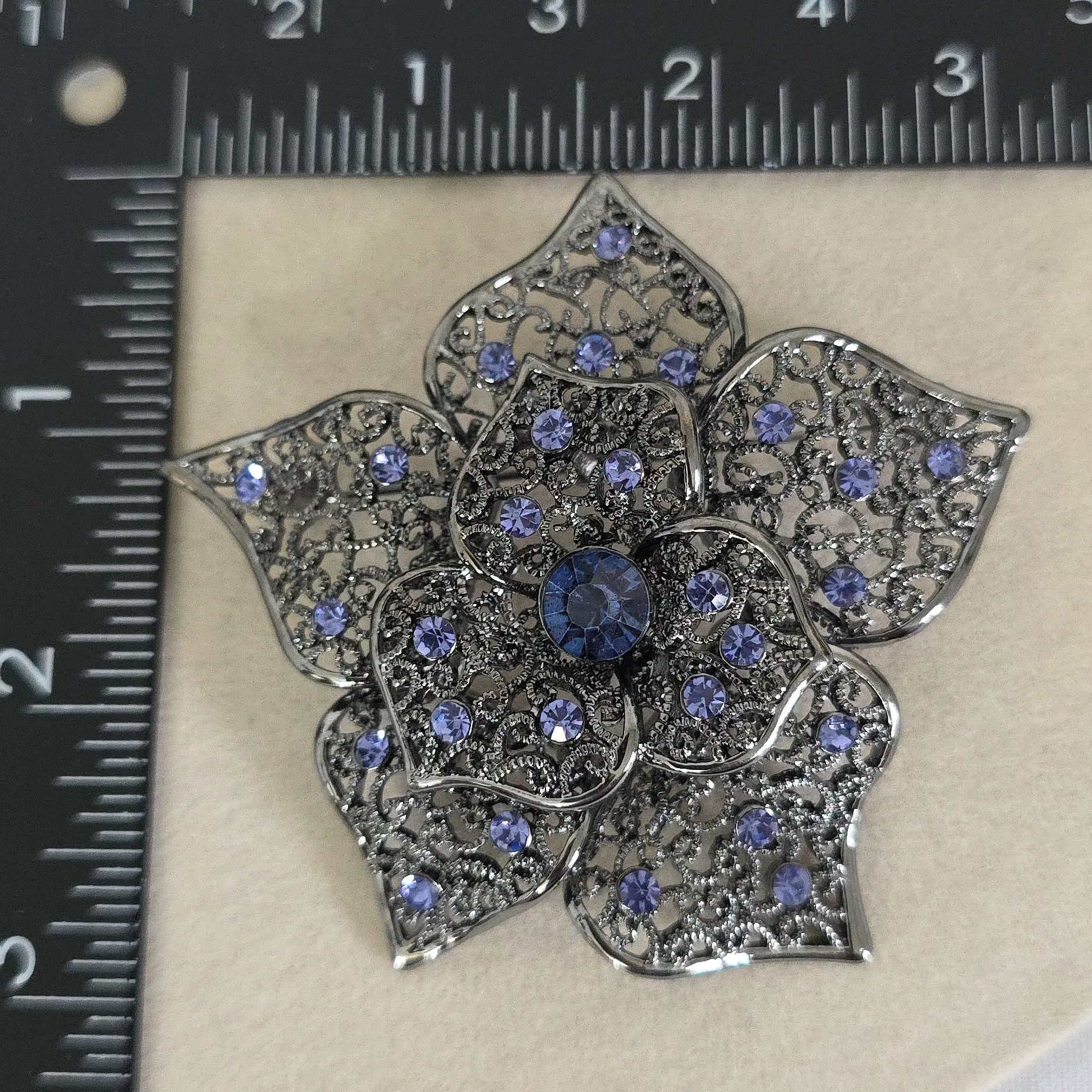 Vintage Oxidized Silver Filigree Flower Brooch Pin Blue - Image 7