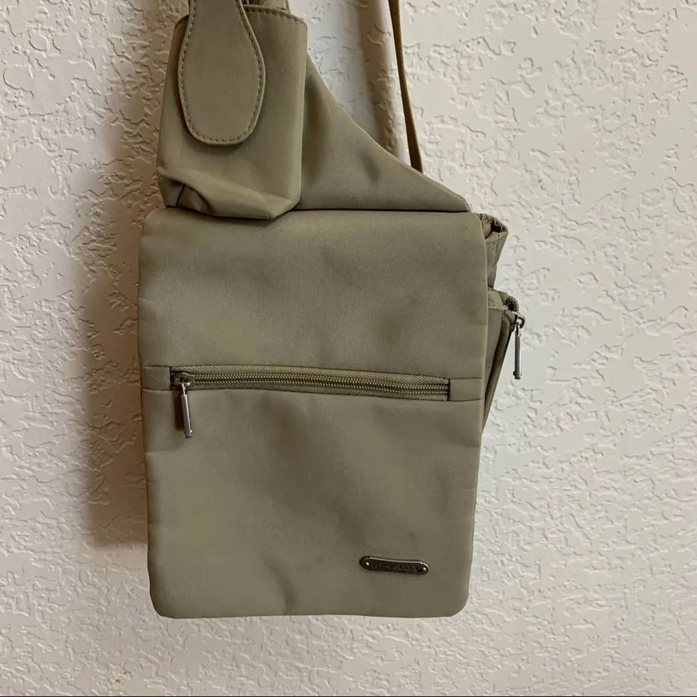 Travelon Anti-Theft Classic Messenger Bag‎ - Image 12