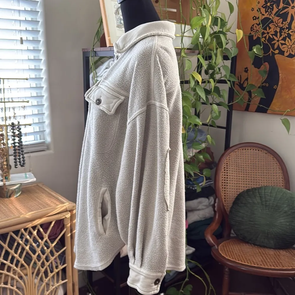 Free People  Ruby Light Gray Fleece Button Up Shacket - Image 2