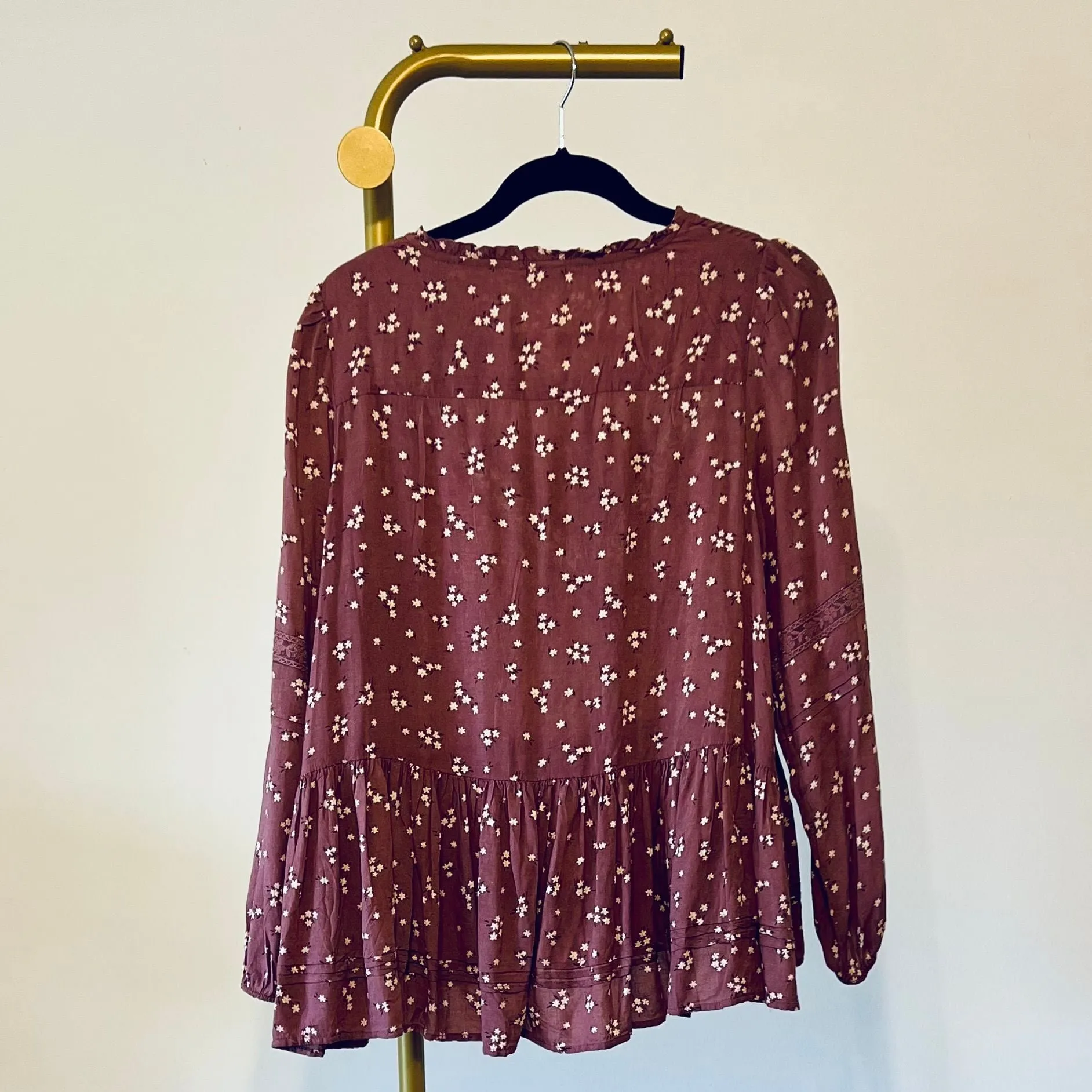 American Eagle Women's Maroon Floral Print Pleated Top Brown Size L - Image 2
