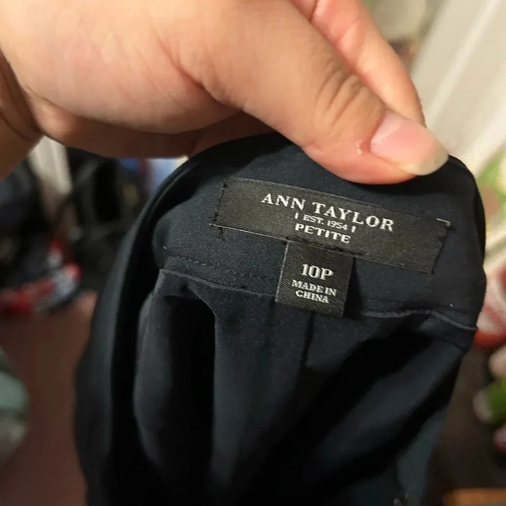 ANN TAYLOR BLACK BUTTON POCKET PENCIL SKIRT - Image 3