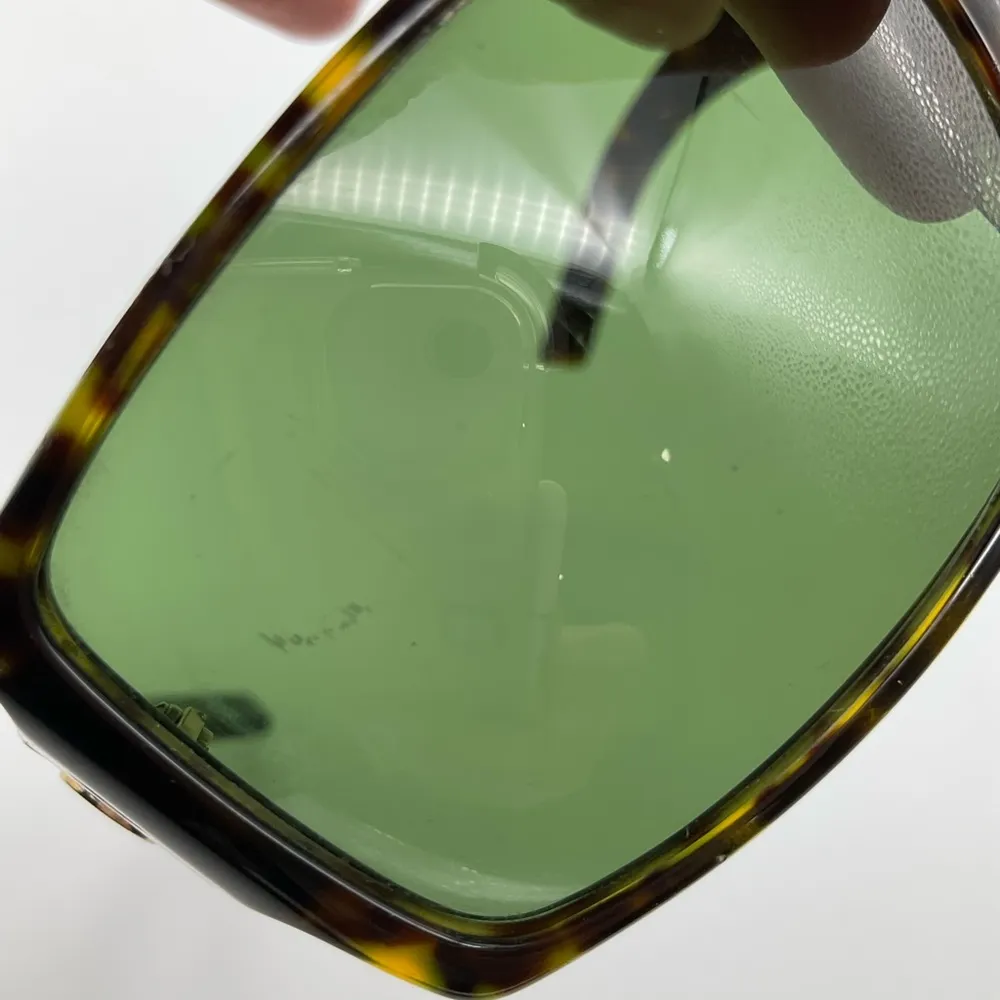GUCCI TORTOISE SHELL SUNNIES - Image 6