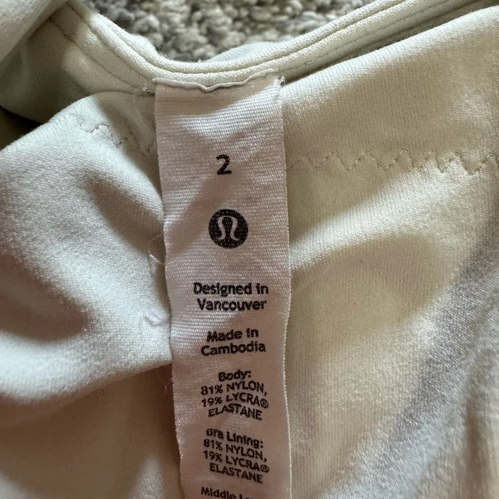 Lululemon  align high neck tank size 2 - Image 2