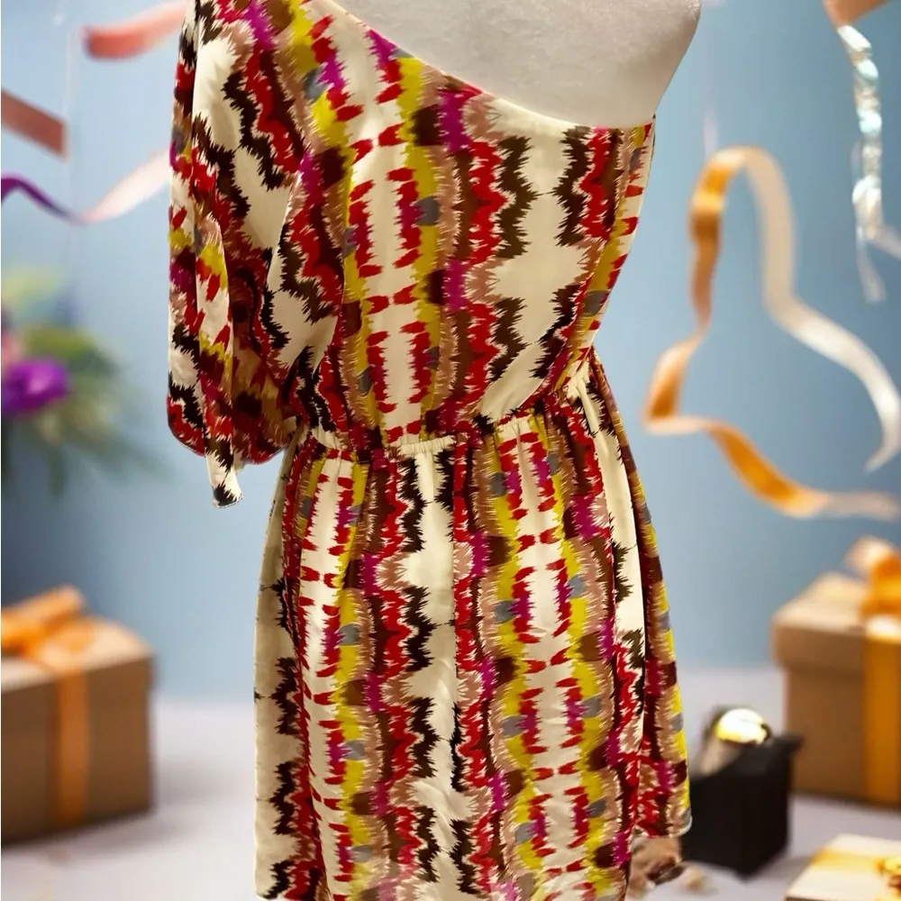 Forever 21 Red and Gold One Shoulder Sundress - Image 4