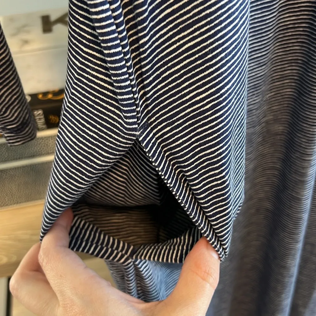 L.L. Bean Stretch Organic Cotton Jersey Long Sleeve Striped Dress w/Pockets, XS Blue - Image 5