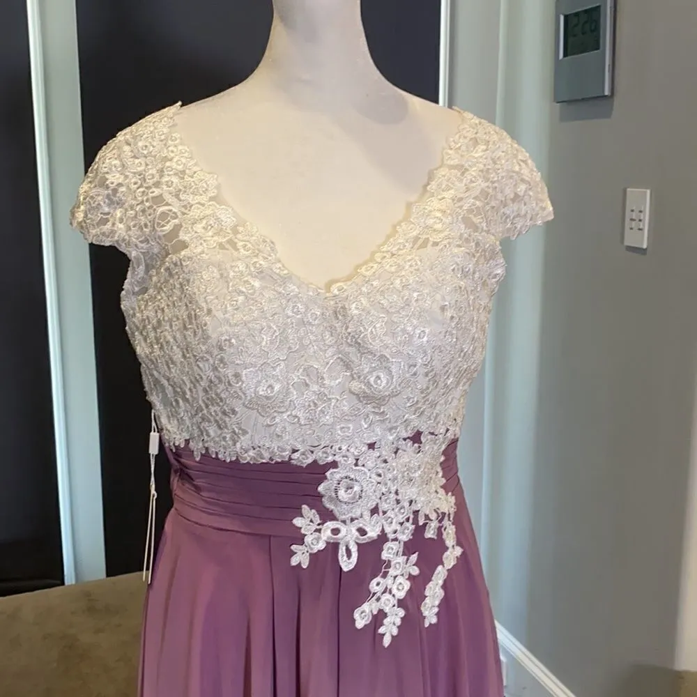 Women’s Ivory Lace Top Chiffon V - Image 2