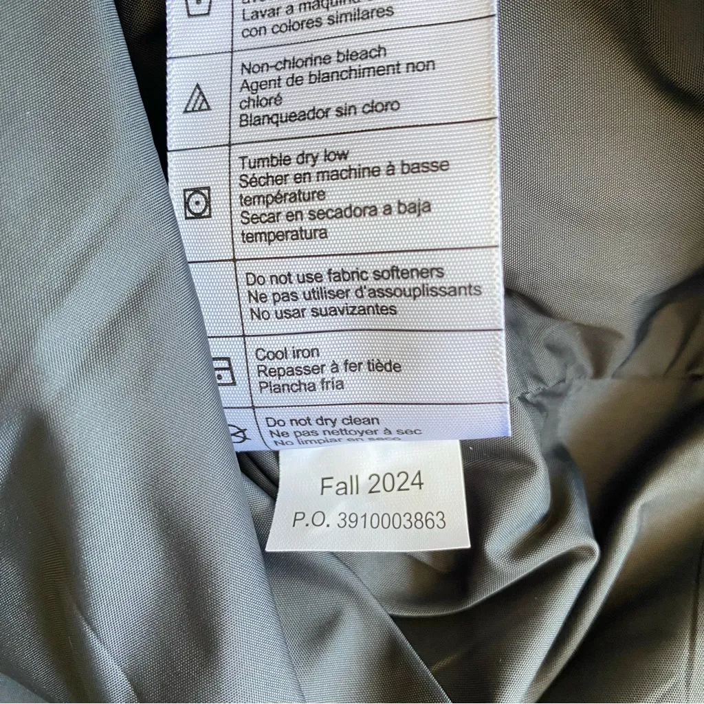 Carhartt Rain Defender Lightweight Insulated Puffer Vest Relaxed Fit - Image 5