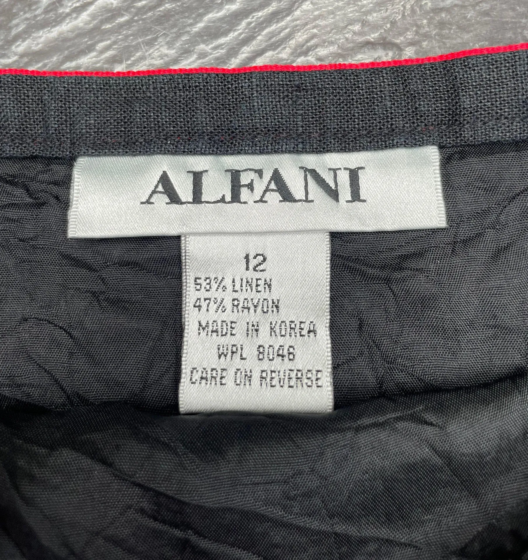 black floral pencil skirt - Image 3