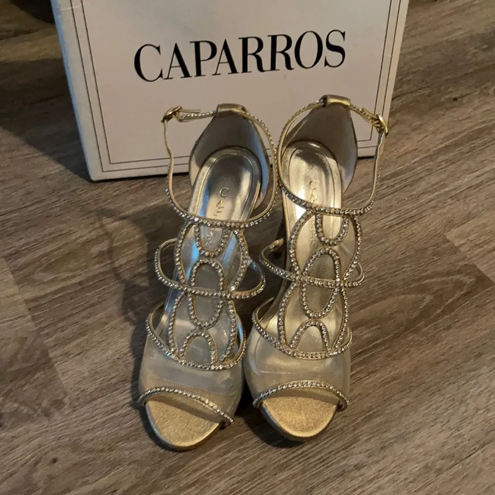 Caparros Ellen Gold Metallic Heels Size 8.5 Medium - Image 3