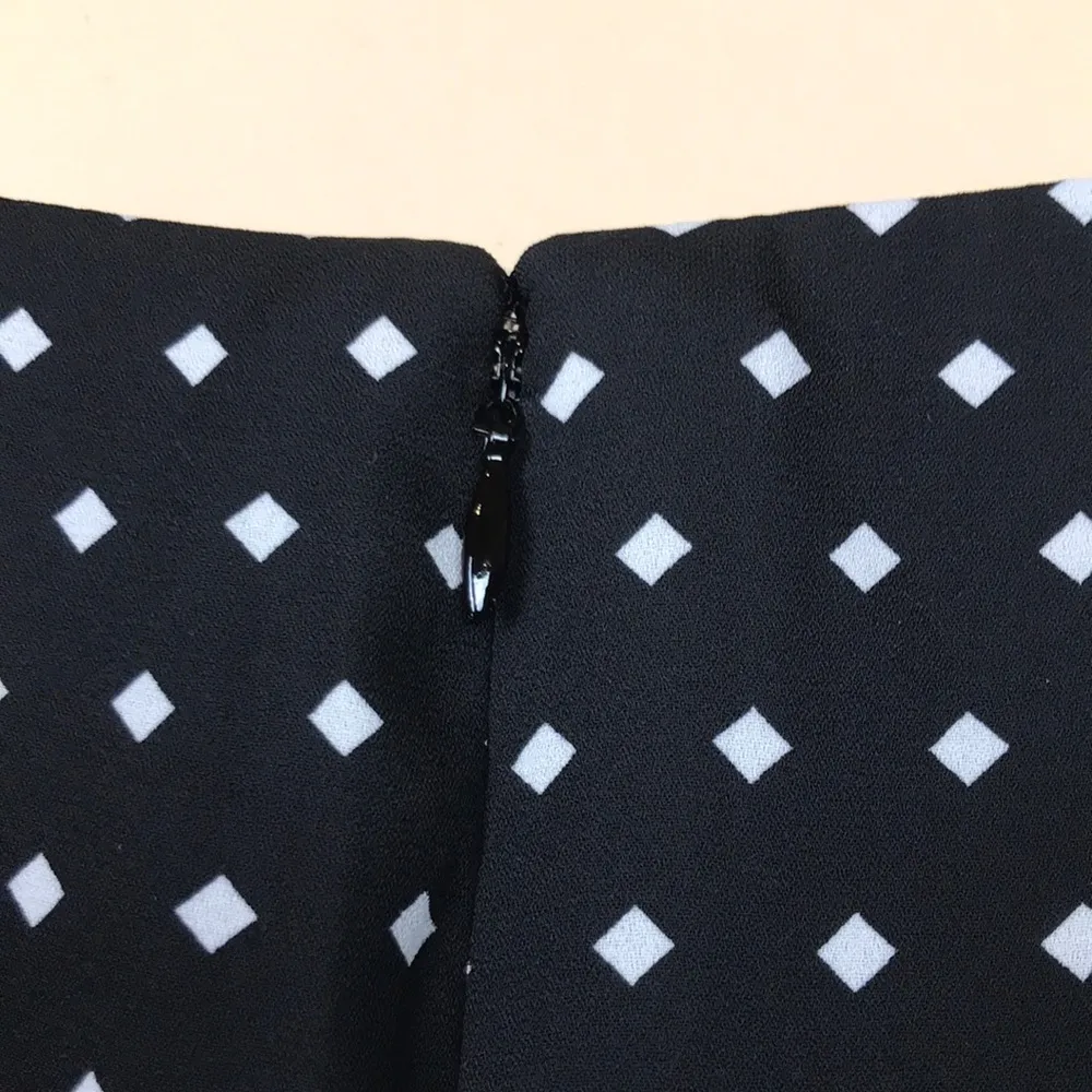 Tahari Women’s Diamond Pattern Black White Keyhole Tie Long Sleeve Shift Dress - Image 7