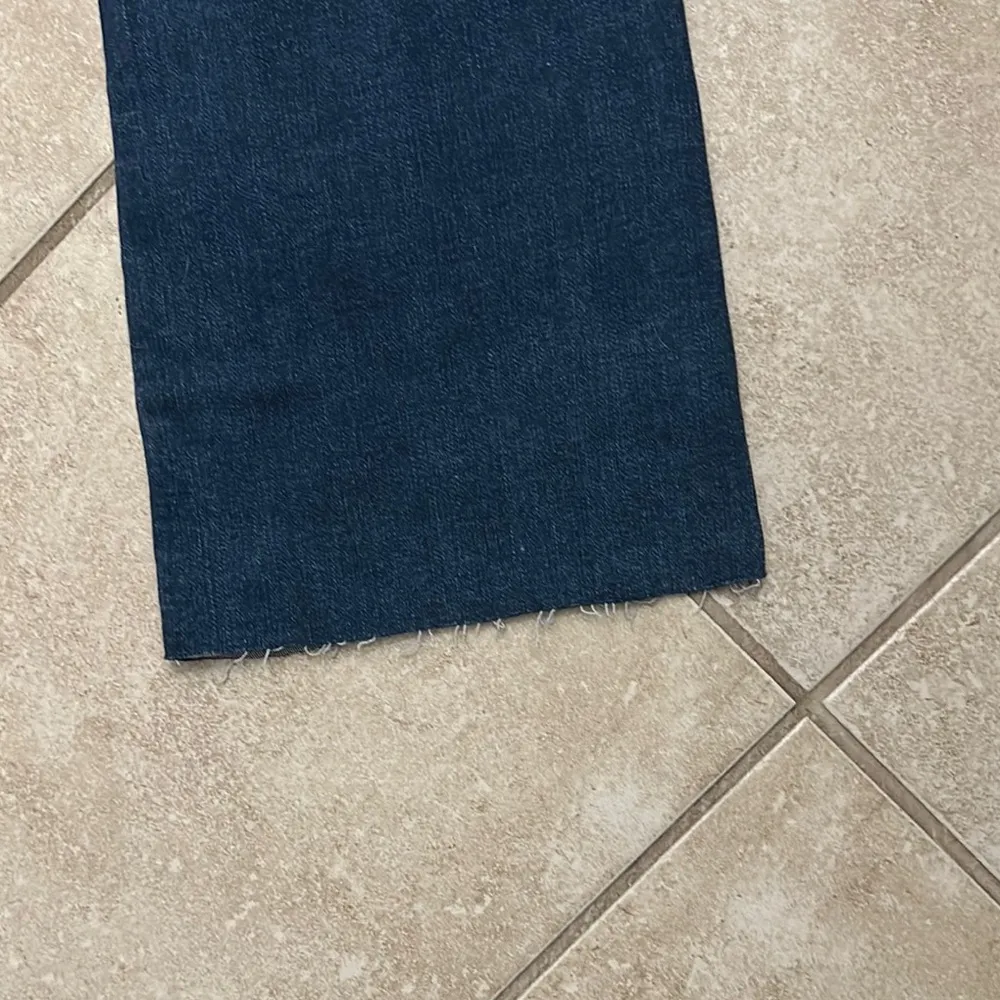 Dark Wash Women's Jeans - Image 6