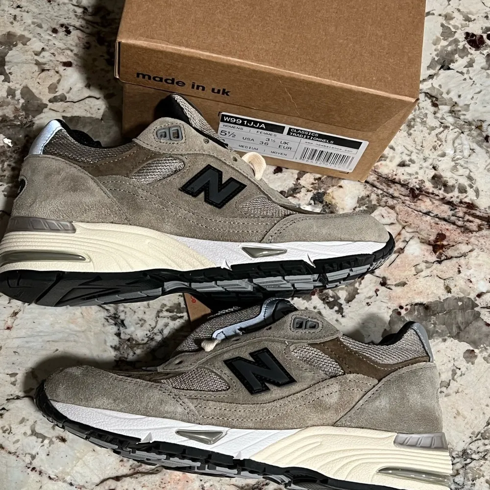 New Balance 991 MiUK JJJJound Grey Olive Size 5.5 IN HAND - Image 4