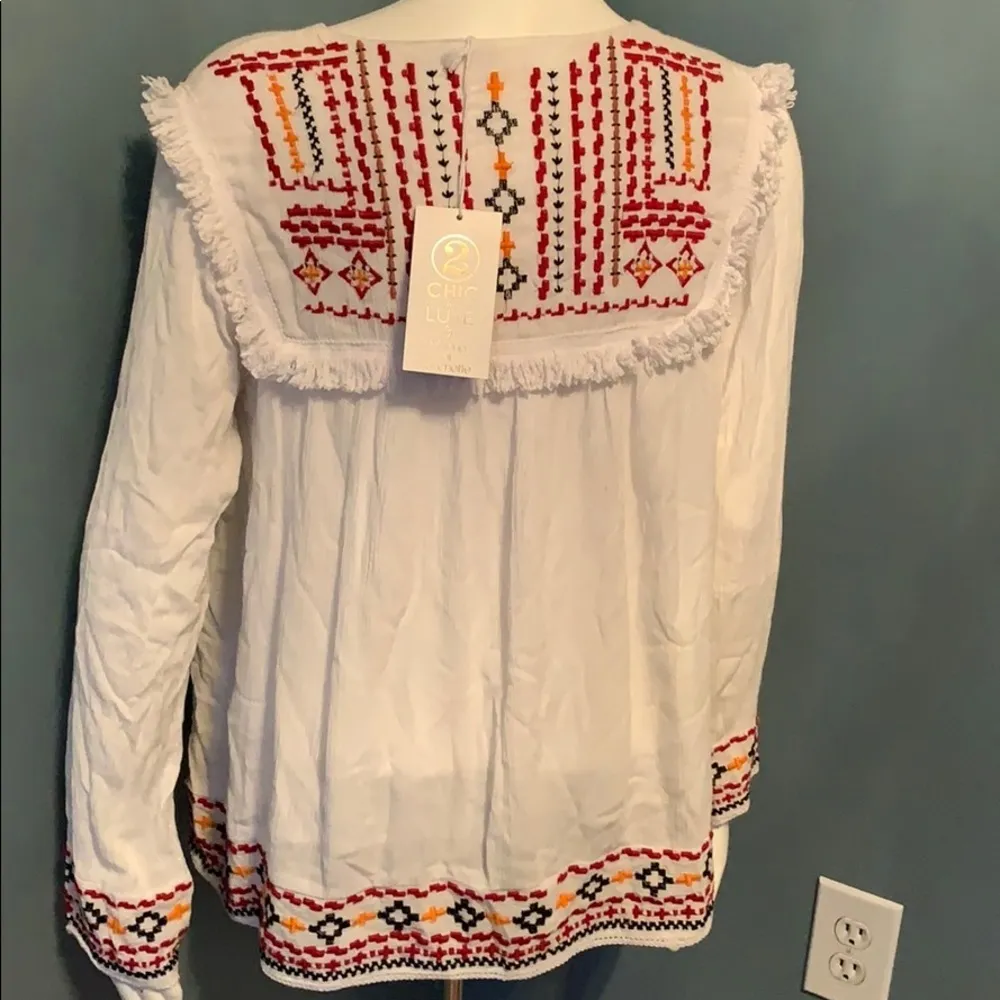 2 Chic Luxe White Bohemian embroidered cardigan SM - Image 3