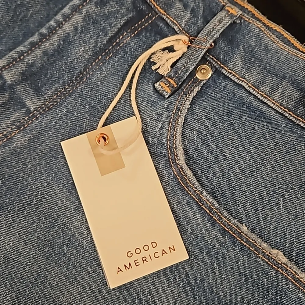 💕GOOD AMERICAN💕 Good '90s Cutoff Denim Shorts ~ High Rise Blue 645 8/29 NWT - Image 9