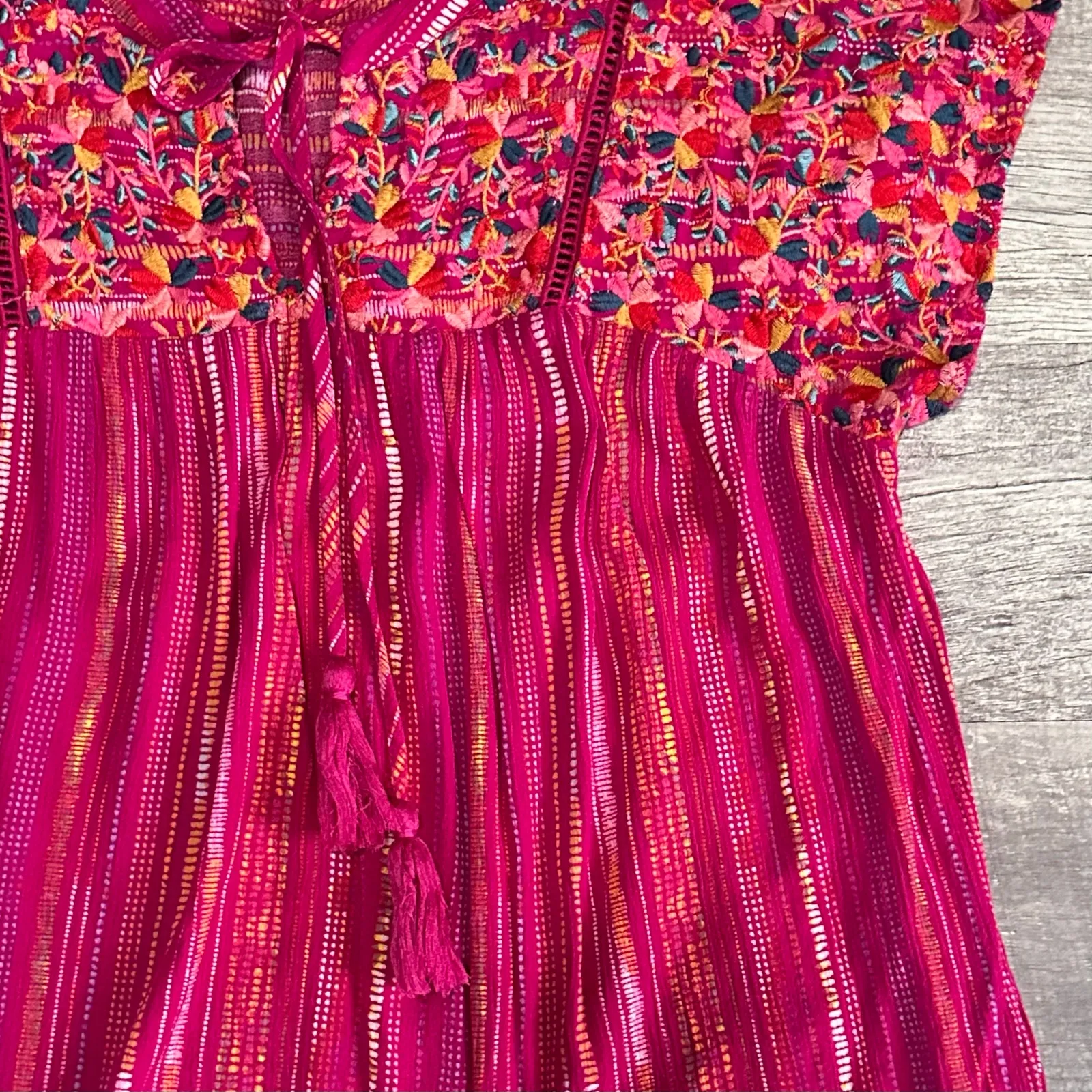 Boutique Pink Tassel Tie Embroidered Yoke Top Womens L Relaxed Fit Boho Western - Image 3