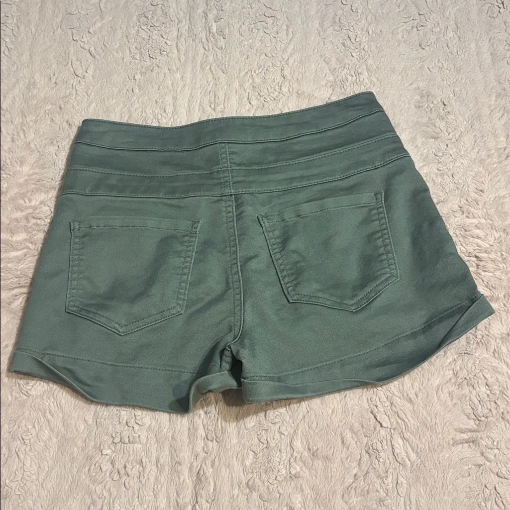 Tinseltown size 5 shorts - Image 7