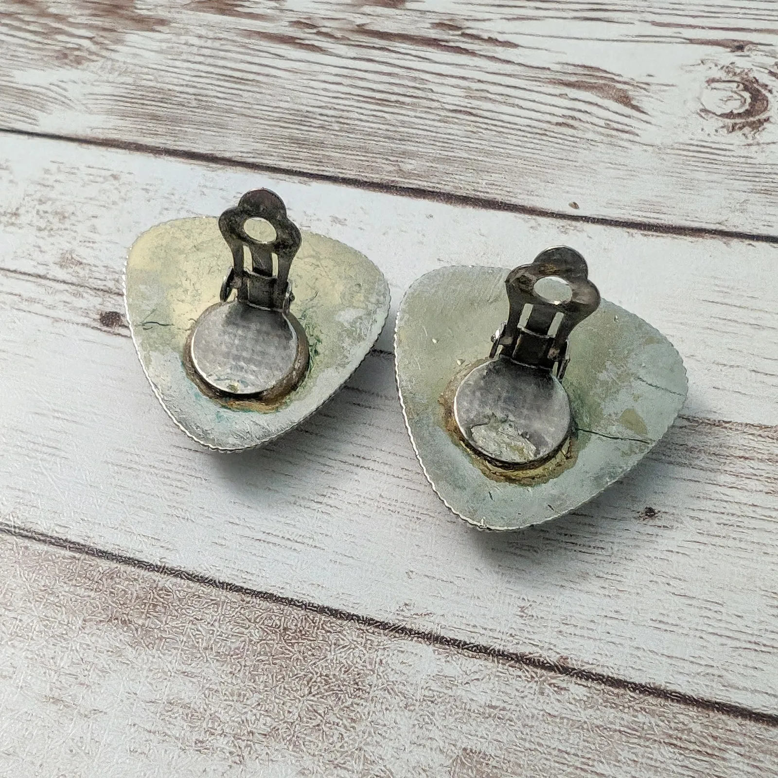 Vintage Clip On Earrings Statement Large Red & Gold Tone Triangular - Image 8