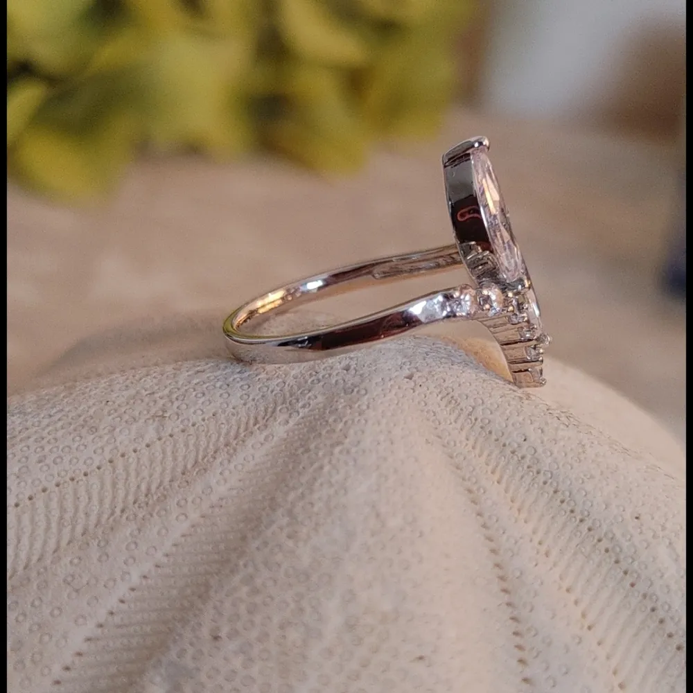 Silver Steel w/ Crystal Cocktail Ring Size 8 - Image 3