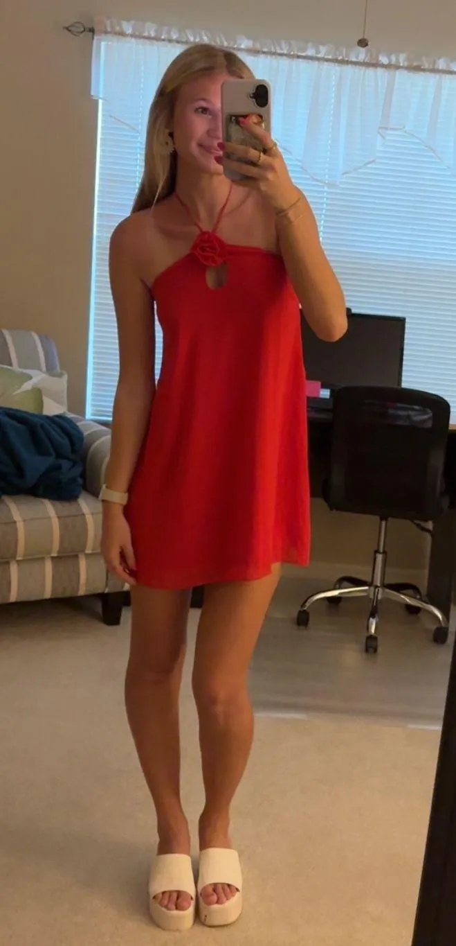 Red Dress - Image 3