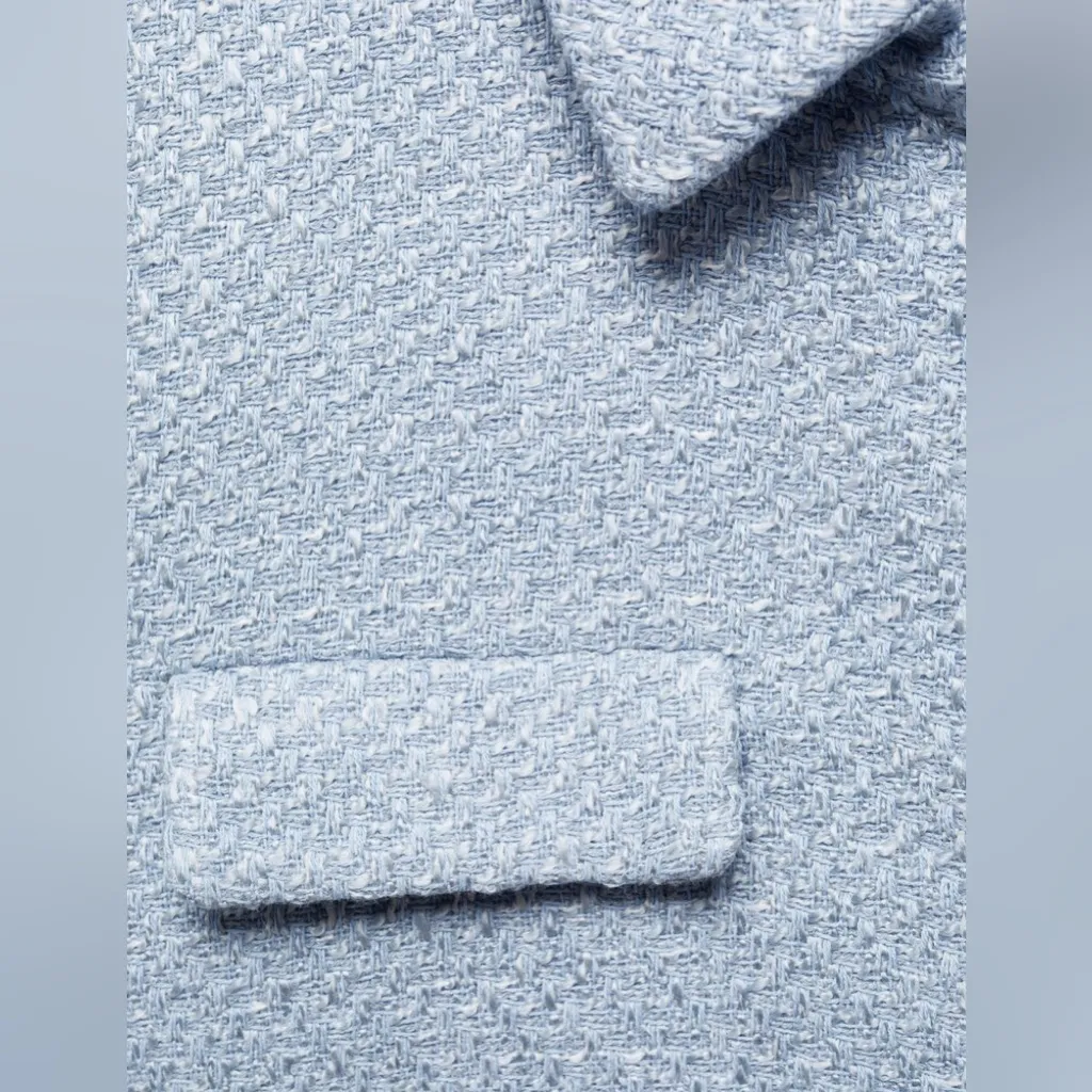 Mango Light Blue Textured Blazer size small foe pockets - Image 4