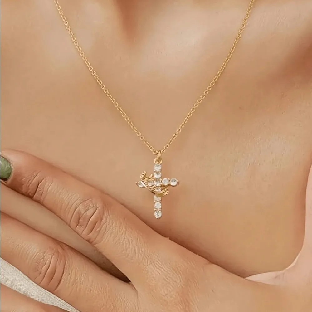 Cross Crown Zirconia Necklace Gold - Image 5