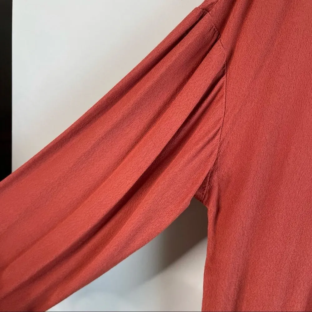 Monrow burnt‎ orange long sleeve blouse size large - Image 5