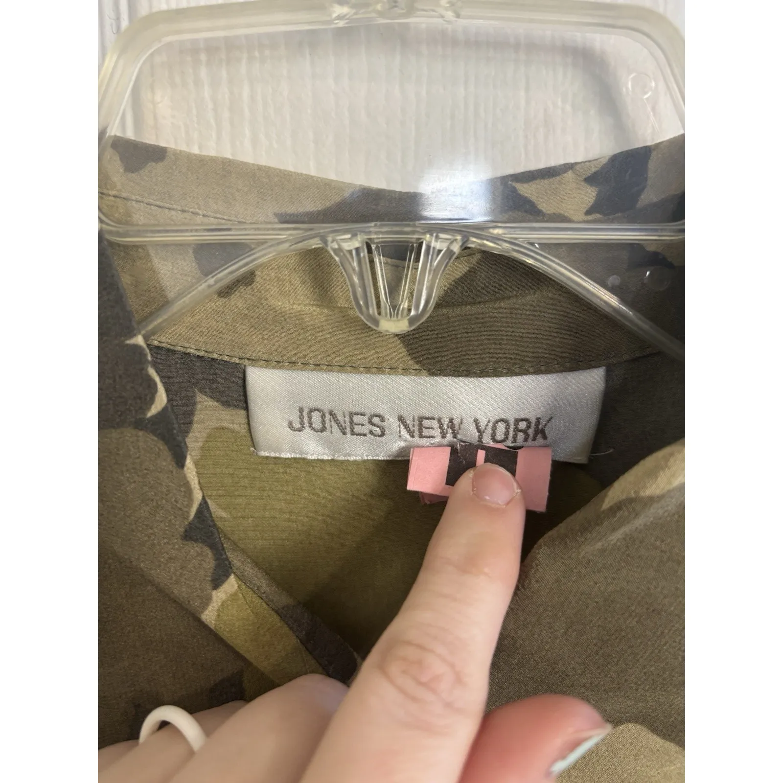 Vtg 90’s Jones New York 100% Silk Green Floral Button Front Size Medium Fairy - Image 3