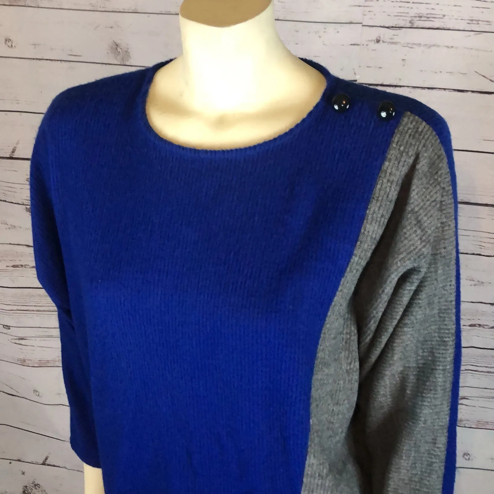Vintage 80's A. Venti Paris blue, grey colour block Wool sweater size small Blue - Image 15