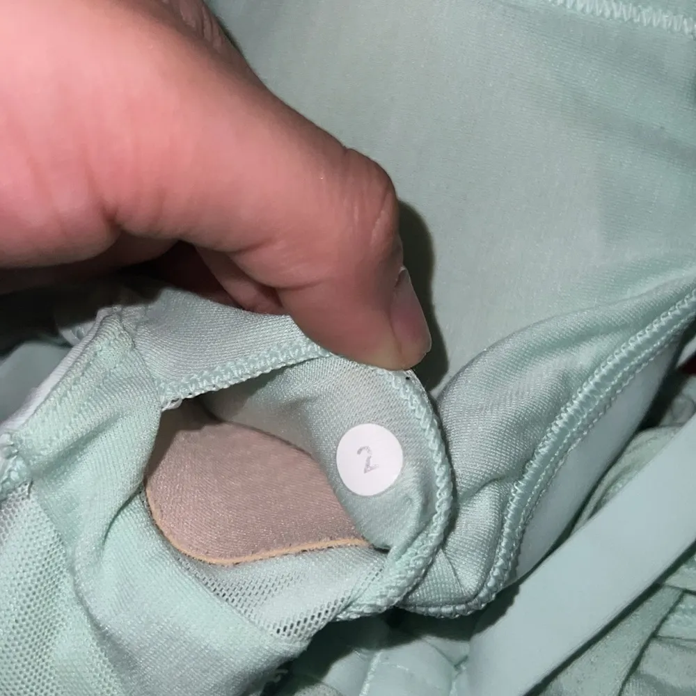 NEW Lululemon Nouveau Limits Tank Sea Mist - Image 6