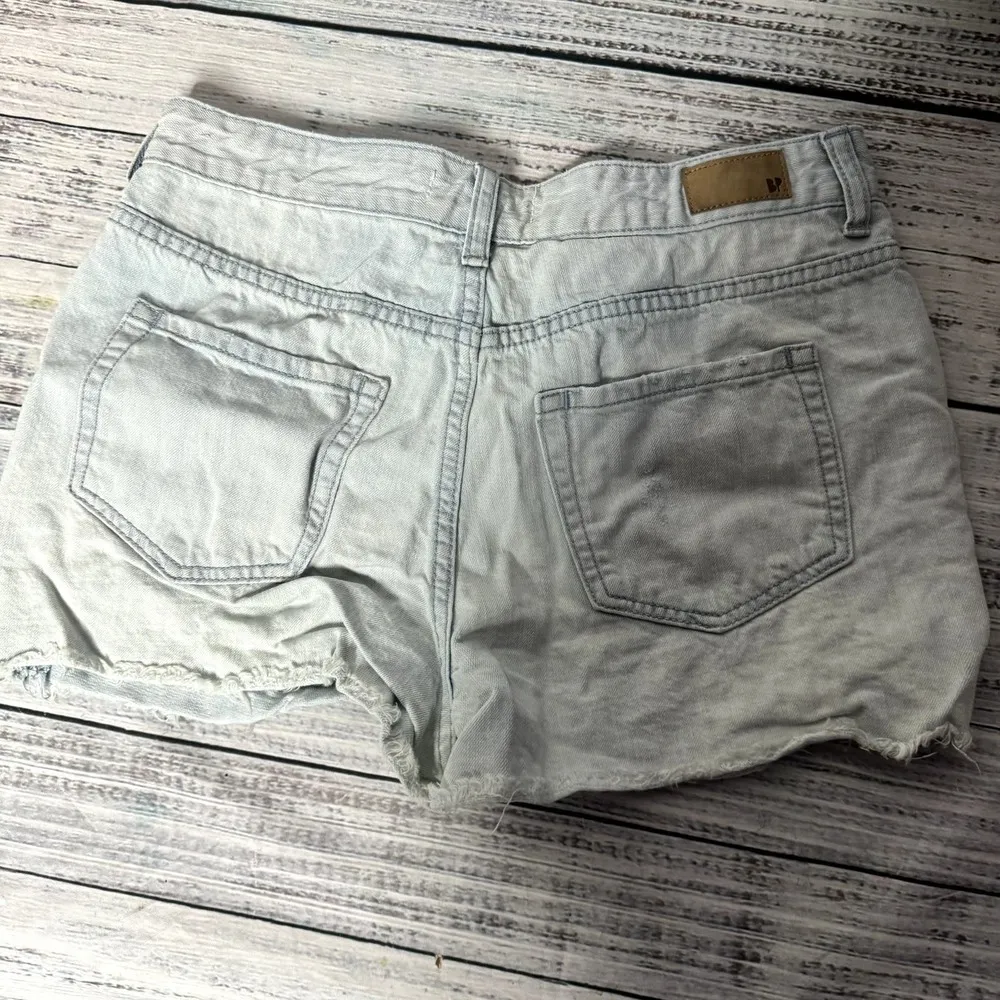 Nordstorm BP Light Wash Cut Off Denim Shorts Women's 5 Blue Size 4 - Image 3