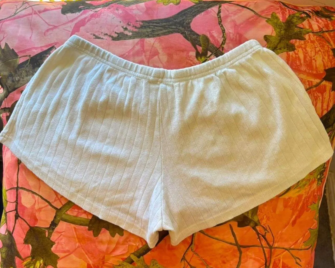 brandy melville white cotton button eyelet shorts - Image 6