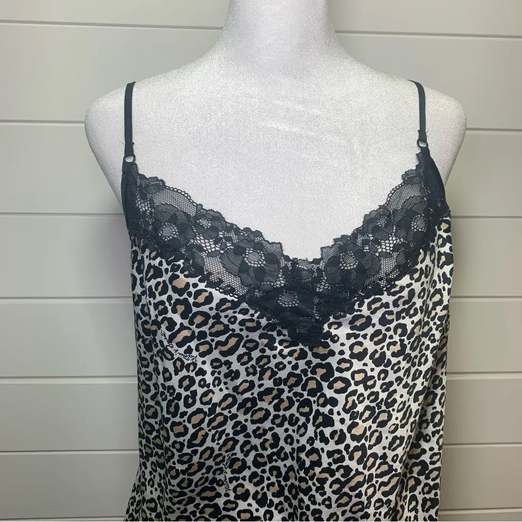 Victoria's Secret Leopard
Print‎ Silky Satin Cami Tank Top Size L - Image 2