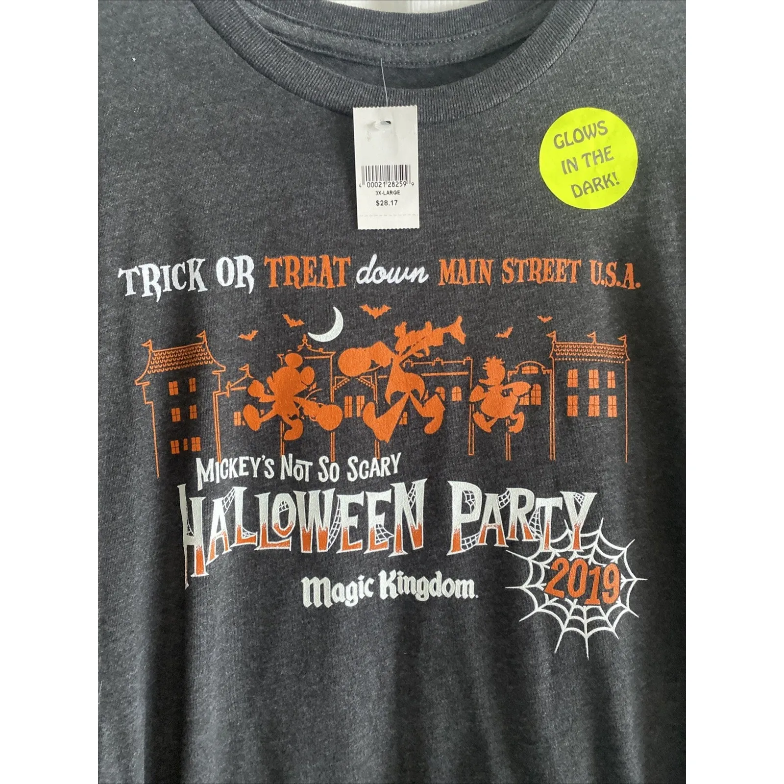 Disney Parks 3X 2019 Magic‎ Kingdom Halloween Party Graphic Tee NEW Glow - Image 2