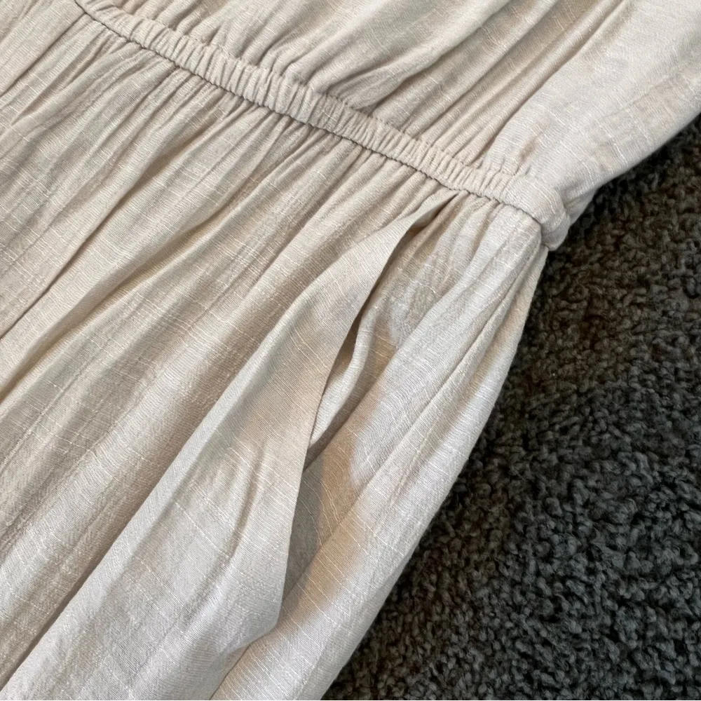 THALIA SODI jumpsuit size medium off the shoulder lined - Image 10