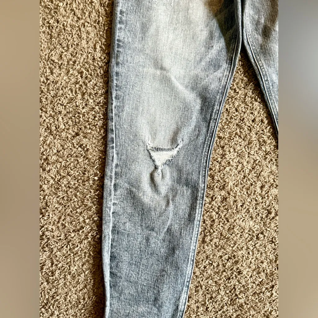 KanCan Light Gray Skinny Jeans - Image 3